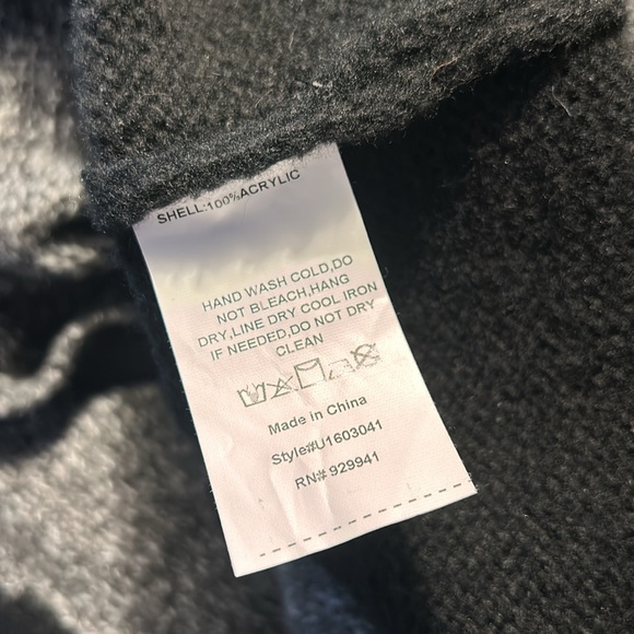 Black and Grey turtleneck - Picture 5 of 5